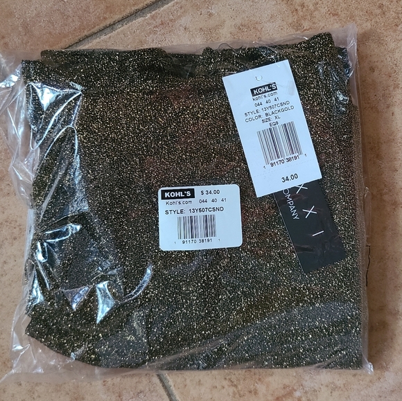 👀50% OFF❤ NWT‼️ Trixxi brand Juniors Shine Godet Hemline Skirt - Picture 5 of 6